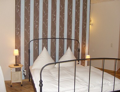 526048_1251382718817 Schlafzimmer Udo