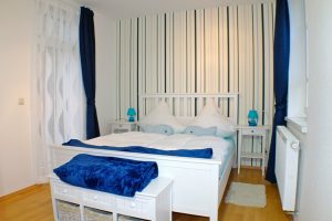 Schlafzimmer 2 mit Balkon Fliitje
